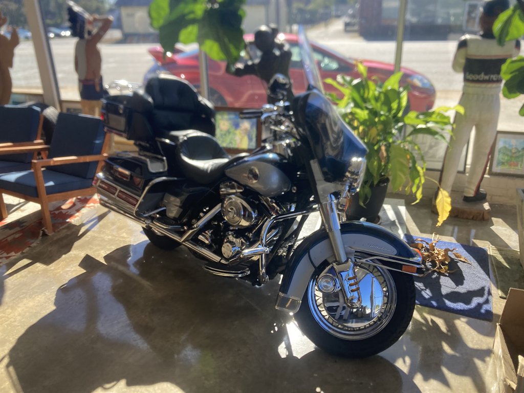 2001 Harley-davidson Ultra Classic Electra Glide - $8,000
