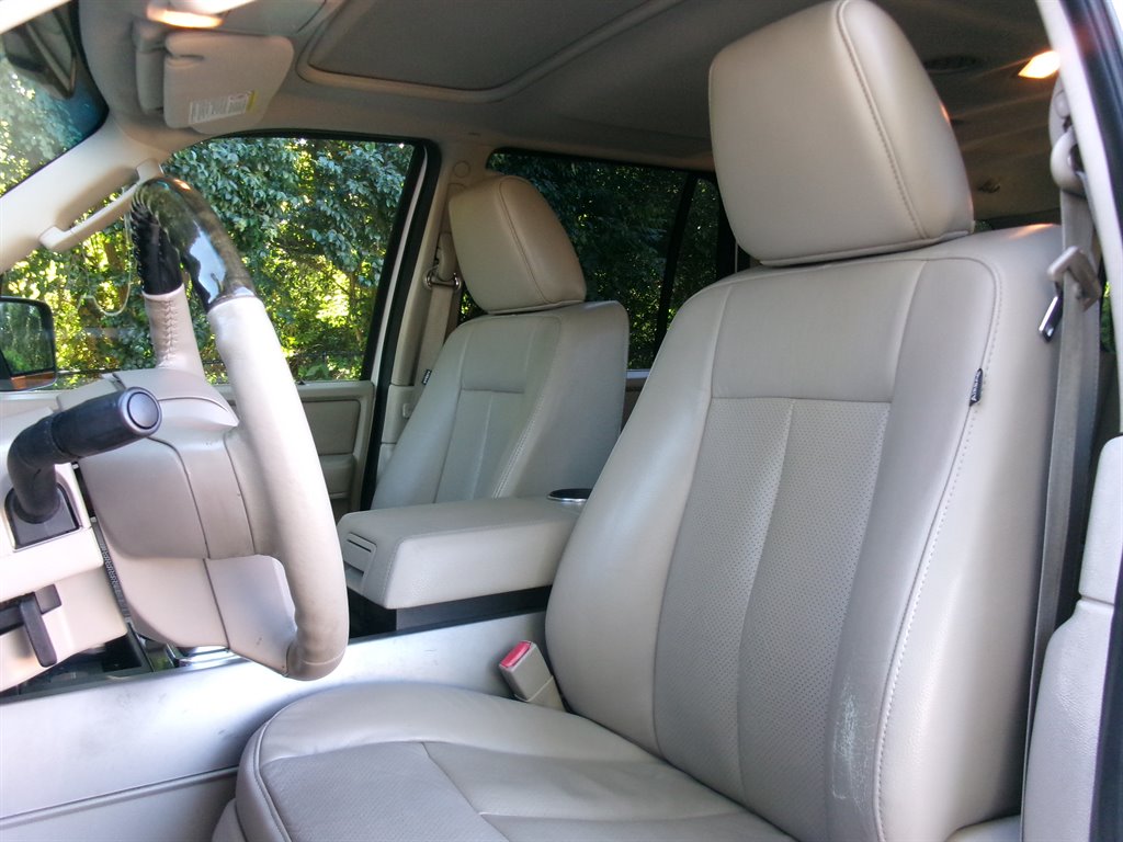 2012 Ford Expedition - $12,995