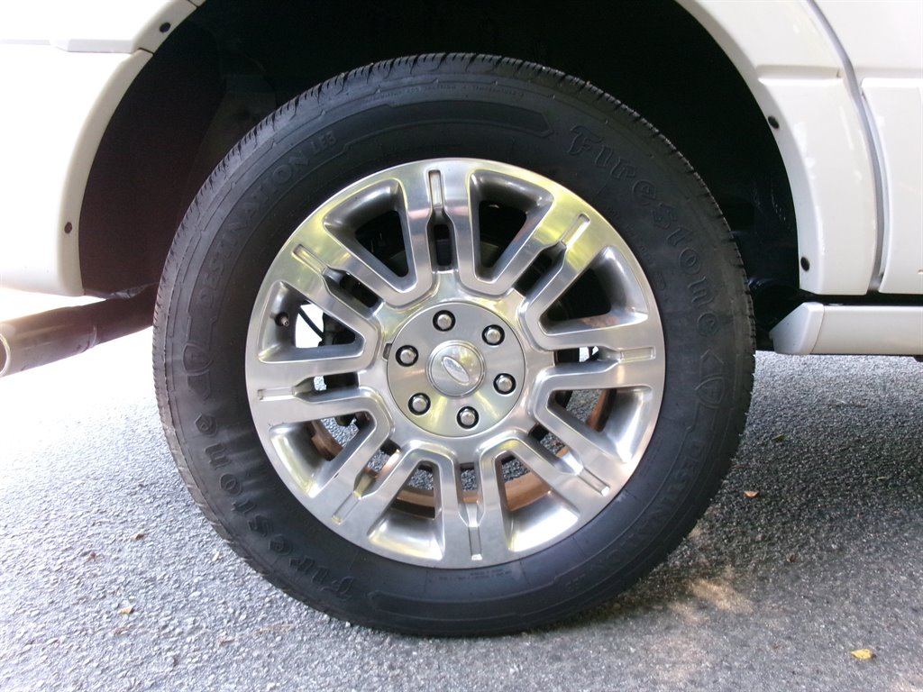 2012 Ford Expedition - $12,995