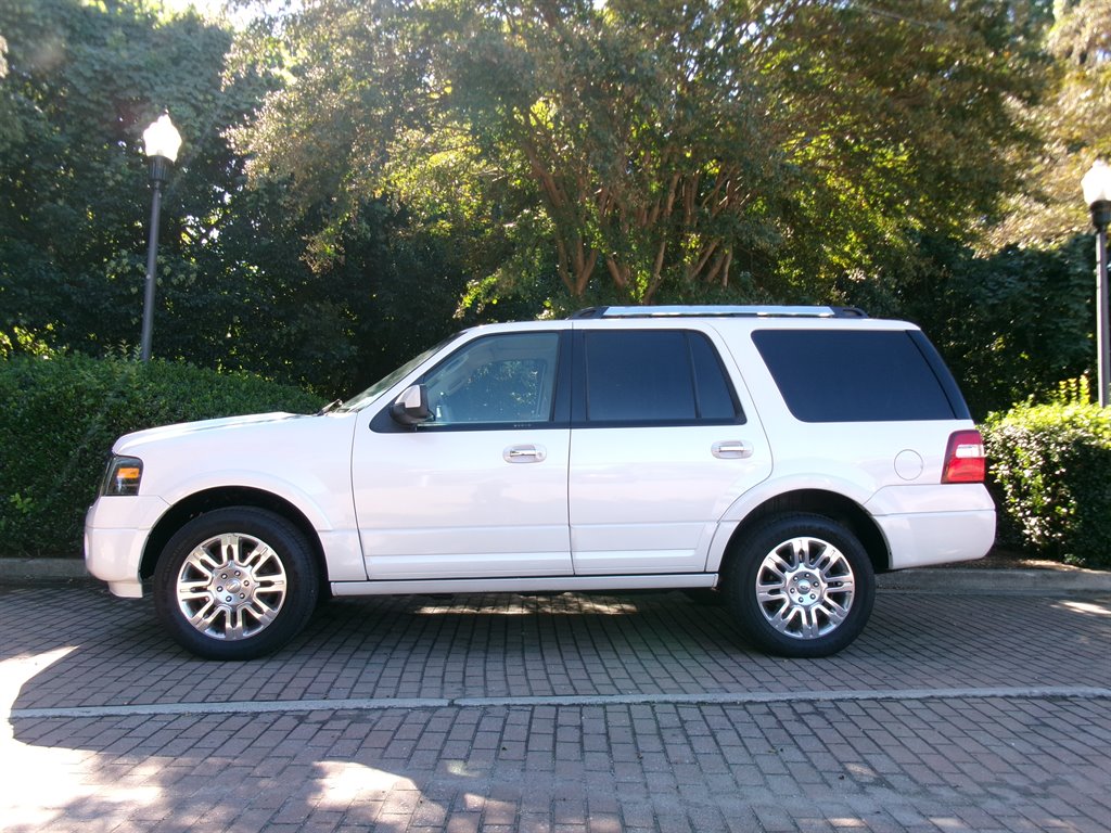 2012 Ford Expedition - $12,995