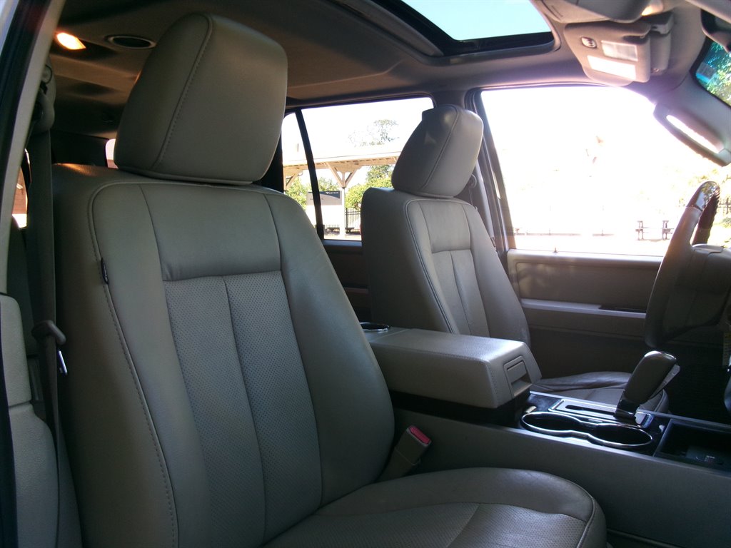 2012 Ford Expedition - $12,995