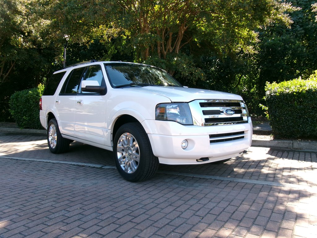 2012 Ford Expedition - $12,995