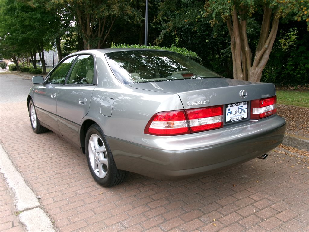 2001 Lexus ES - $11,995