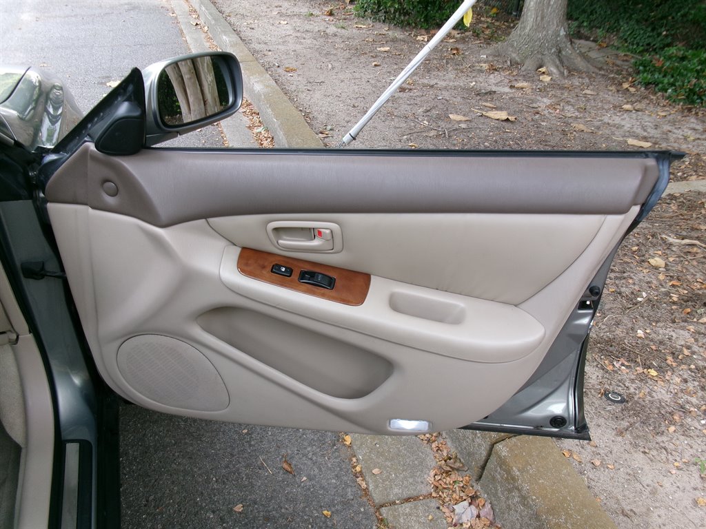 2001 Lexus ES - $11,995