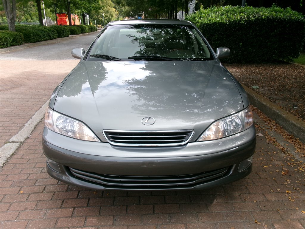 2001 Lexus ES - $11,995
