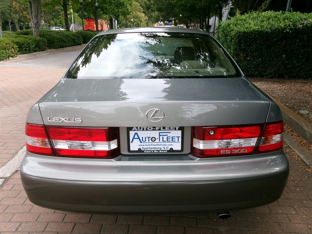 2001 Lexus ES - $11,995