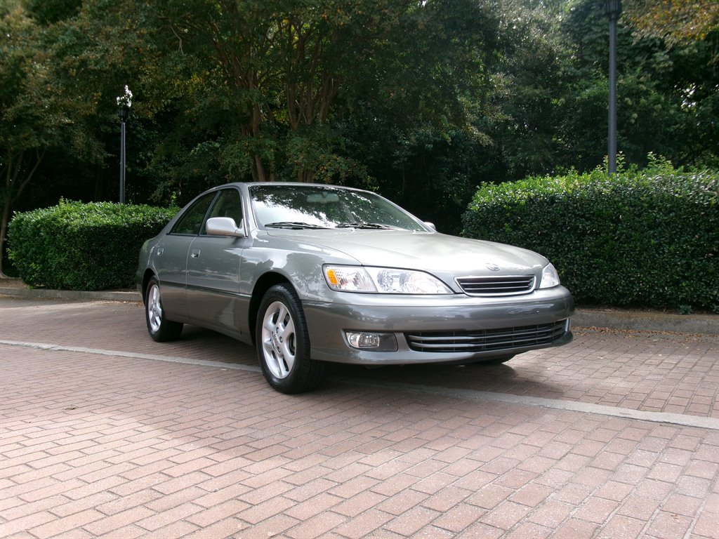 2001 Lexus ES - $11,995