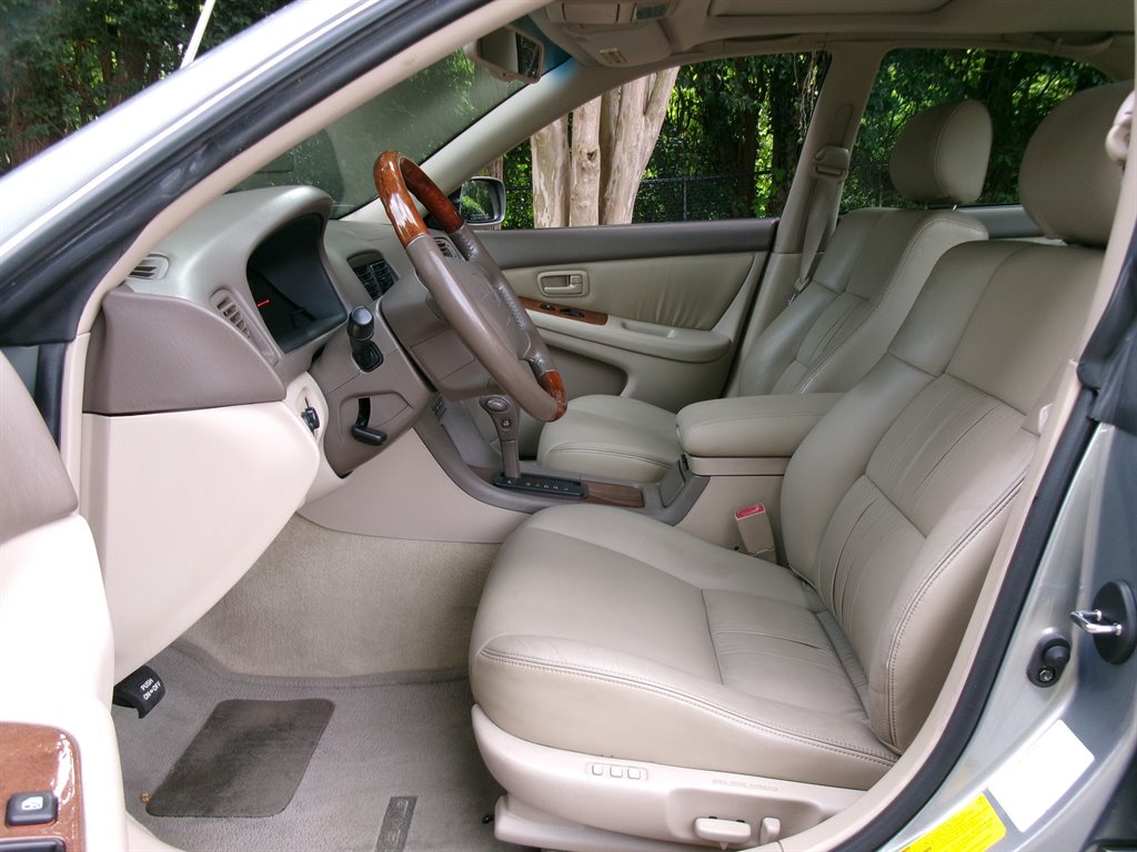 2001 Lexus ES - $11,995