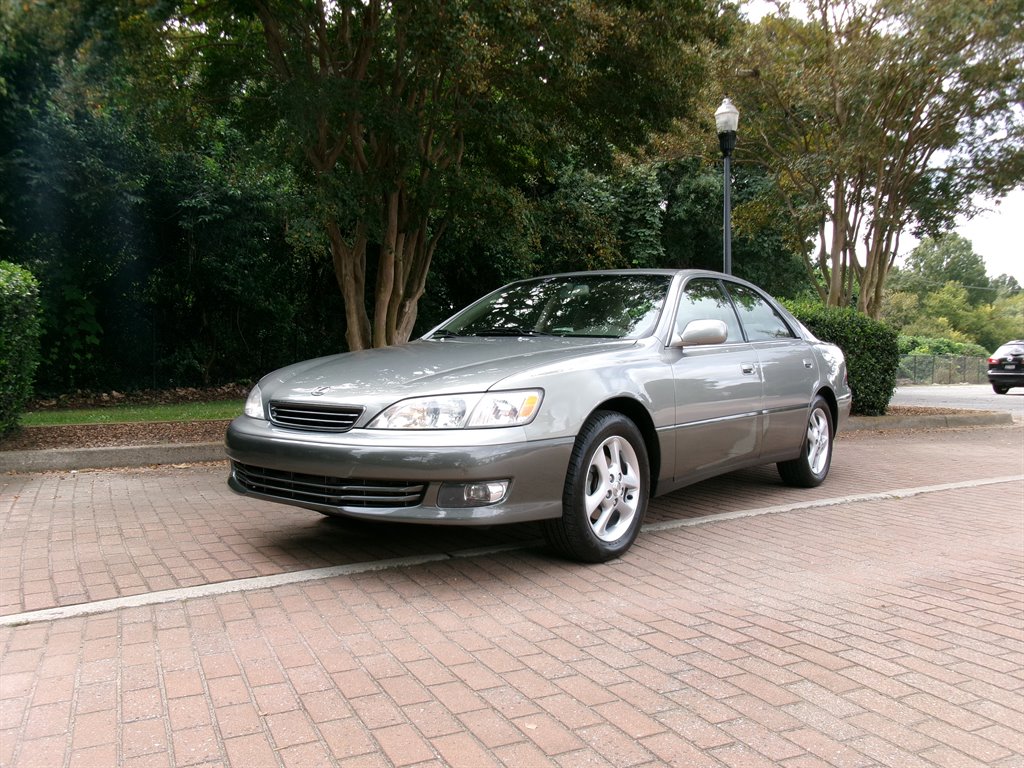 2001 Lexus ES - $11,995