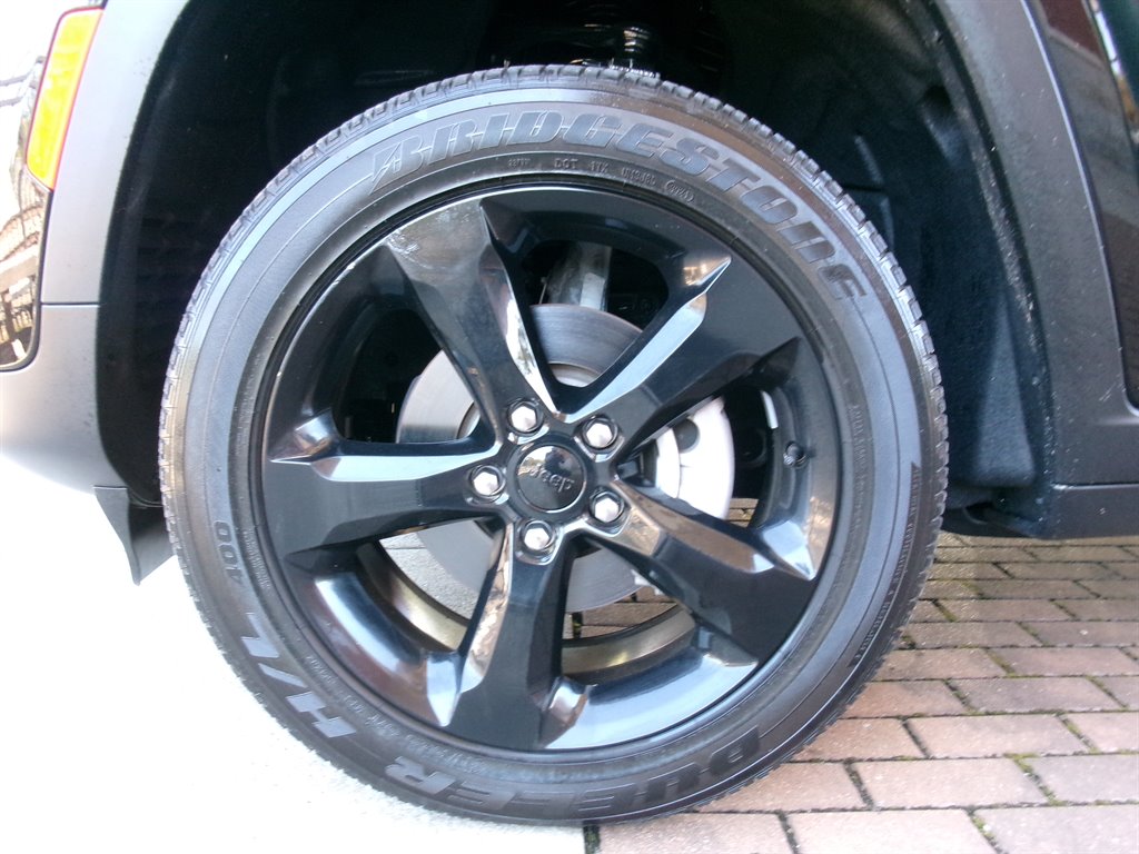 2025 Jeep Cherokee - $36,995