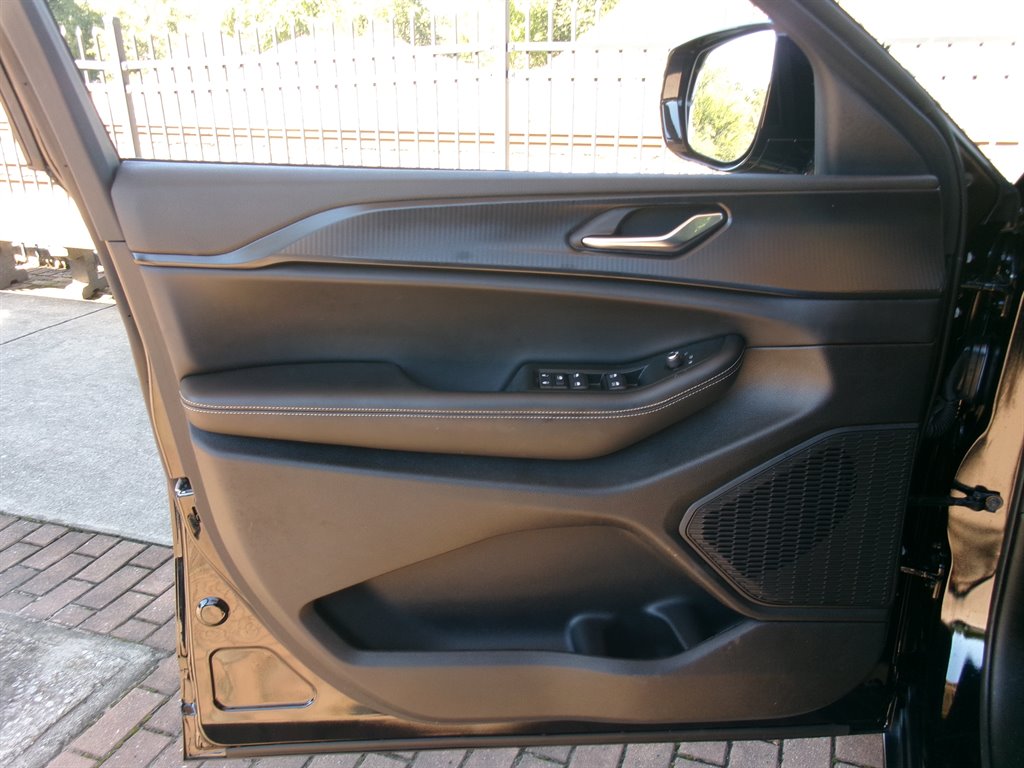 2025 Jeep Cherokee - $36,995