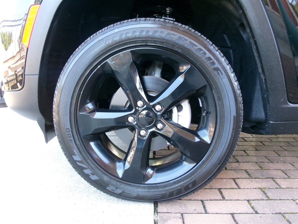 2025 Jeep Cherokee - $36,995