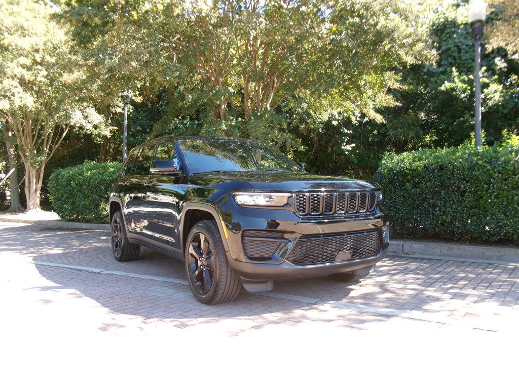 2025 Jeep Cherokee - $36,995