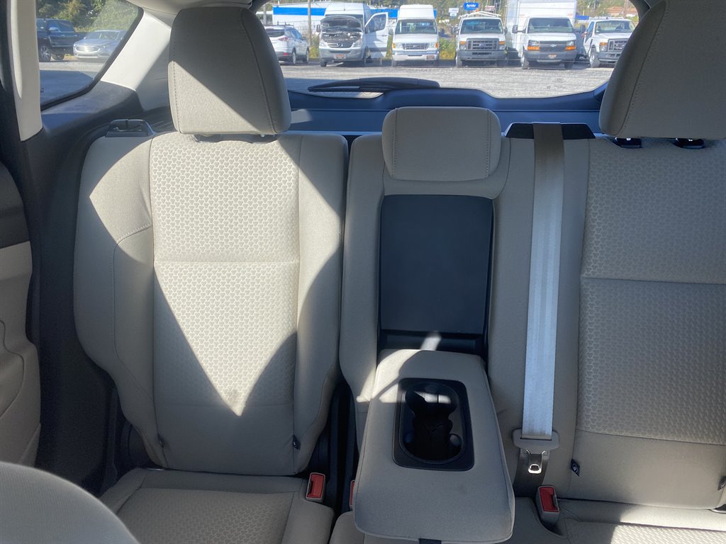 The 2018 Ford C-Max SE Hybrid