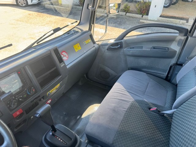 2015 Isuzu NPR HD - $22,995