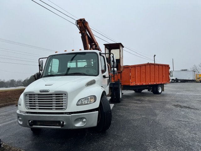 2007 Freightliner M2 - $54,900