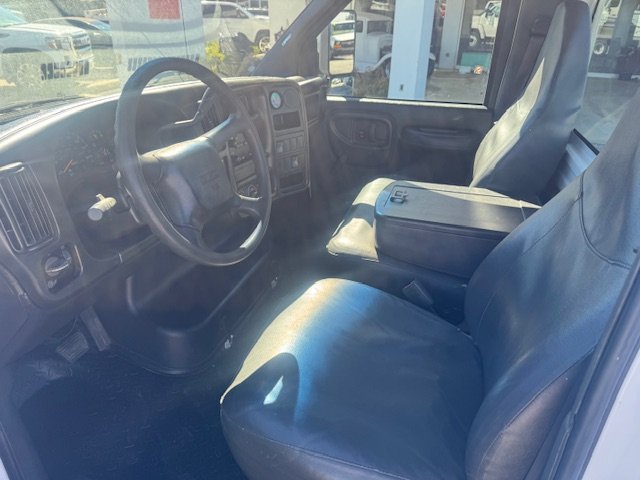 2006 GMC C5 - $13,995
