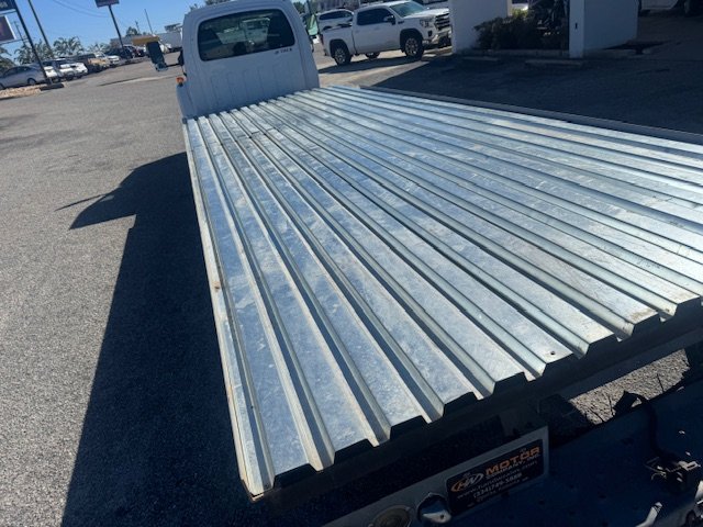 2006 GMC C5 - $13,995