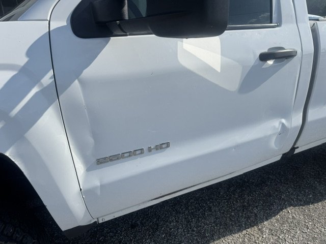 2017 Chevrolet Silverado 2500 - $16,995