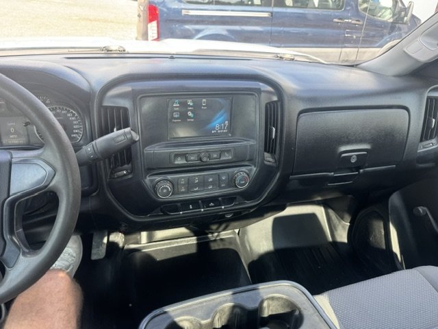 2017 Chevrolet Silverado 2500 - $16,995