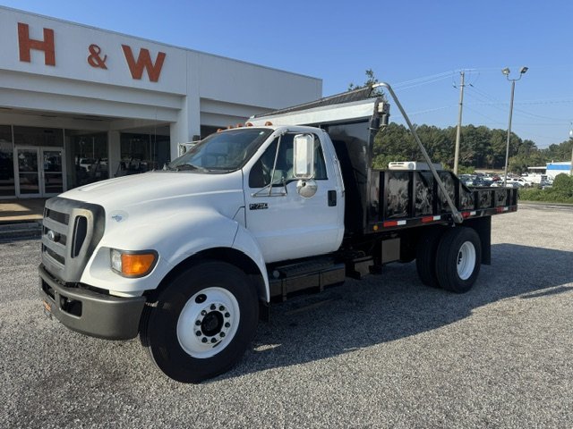 2011 Ford F-750 - $44,900