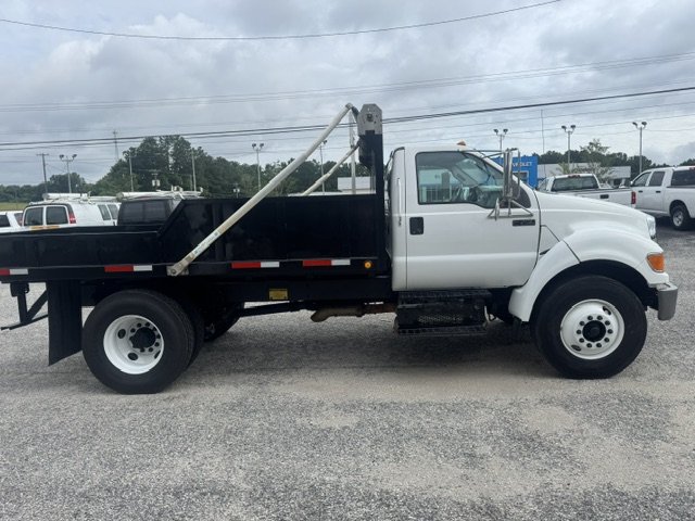 2015 Ford F-750 - $56,900