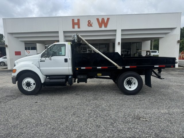 2015 Ford F-750 - $56,900