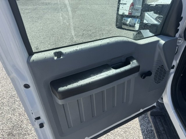 2015 Ford F350 - $22,995