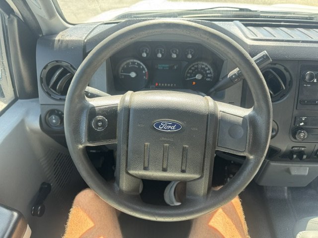 2015 Ford F350 - $22,995
