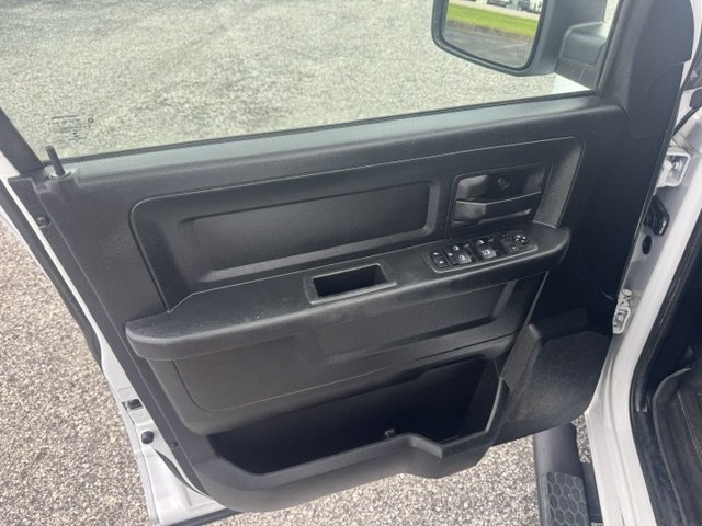 2018 Ram 1500 - $19,995