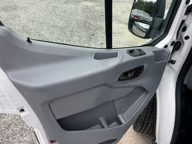 2015 Ford T350 Vans - $18,995