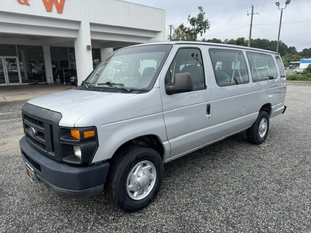 2008 Ford E-350 - $12,990