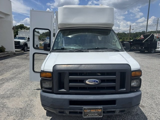 2014 Ford E-350 - $17,995