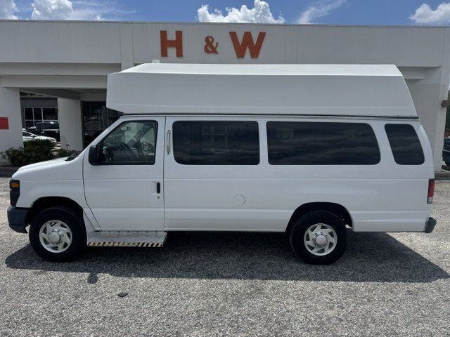 2014 Ford E-350 - $17,995