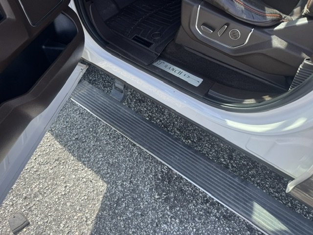 2017 Ford F-150 - $23,995