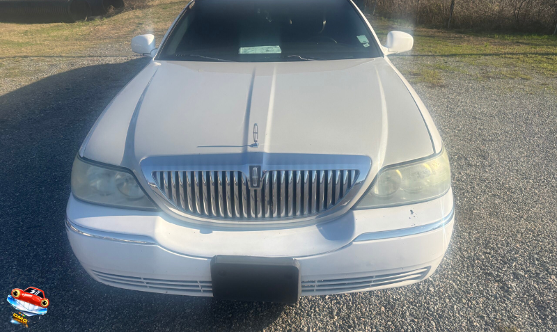 2006 Lincoln Town Car