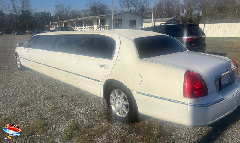 2006 Lincoln Town Car