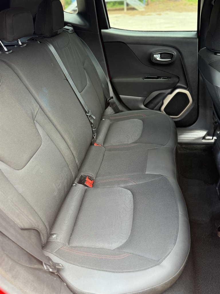 2016 Jeep Renegade Latitude photo