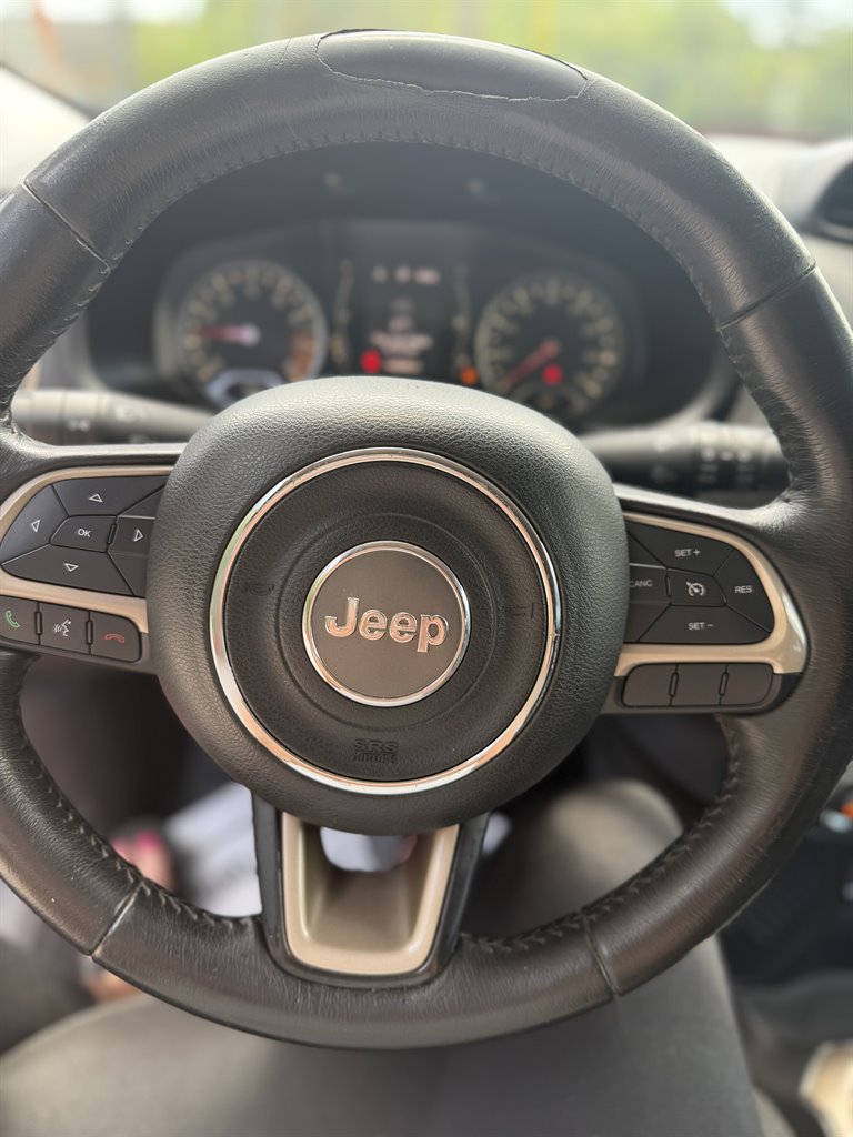 2016 Jeep Renegade Latitude photo