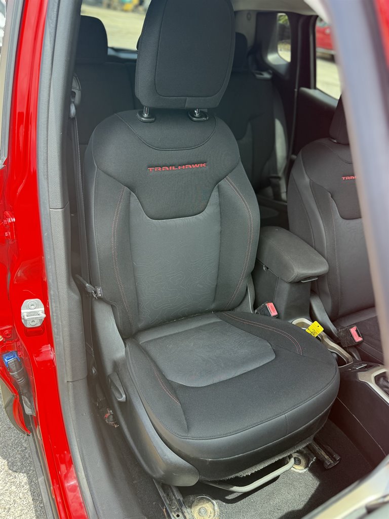 2016 Jeep Renegade Latitude photo