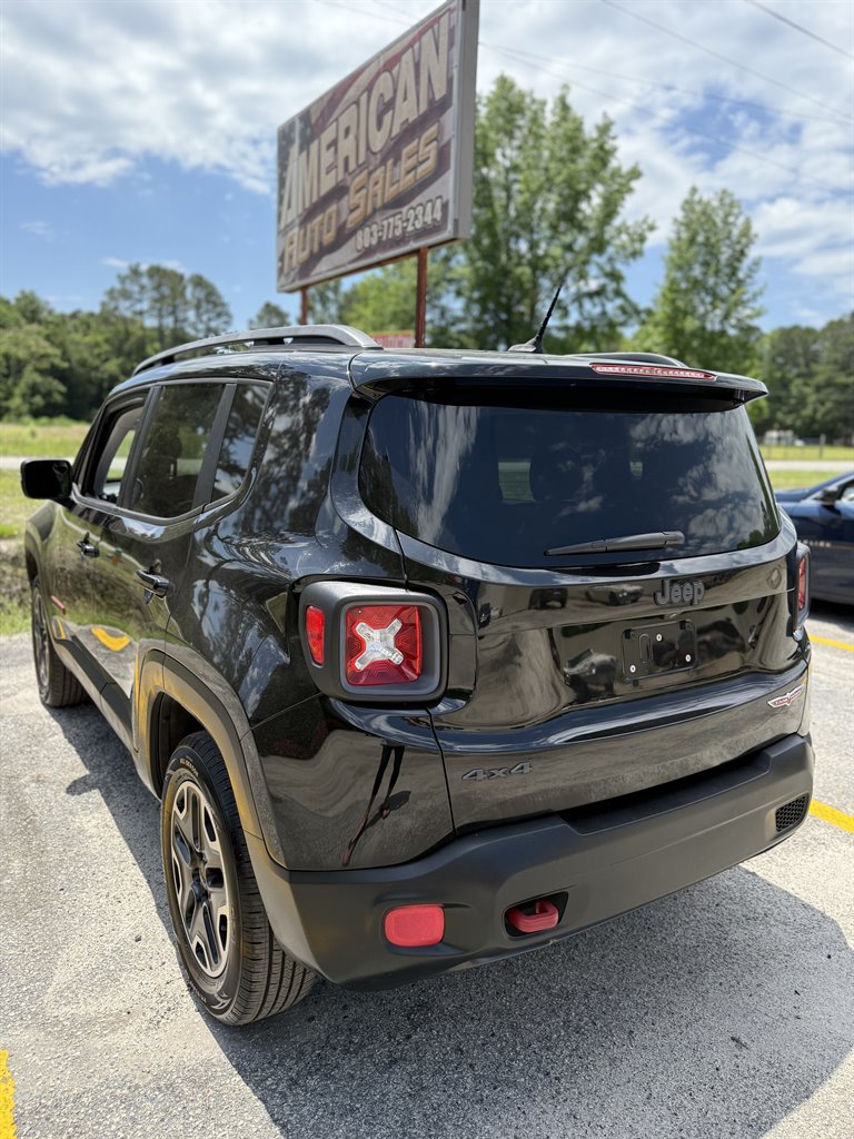 2015 Jeep Renegade Trailhawk photo