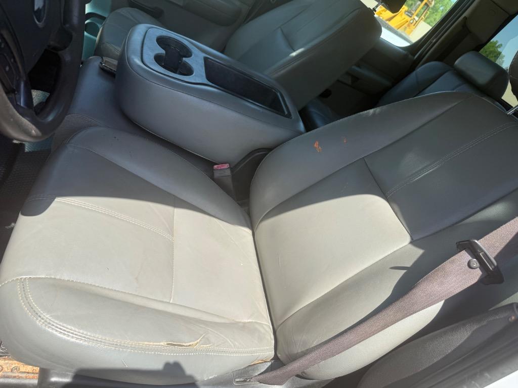 2009 Chevrolet Silverado - $8,900