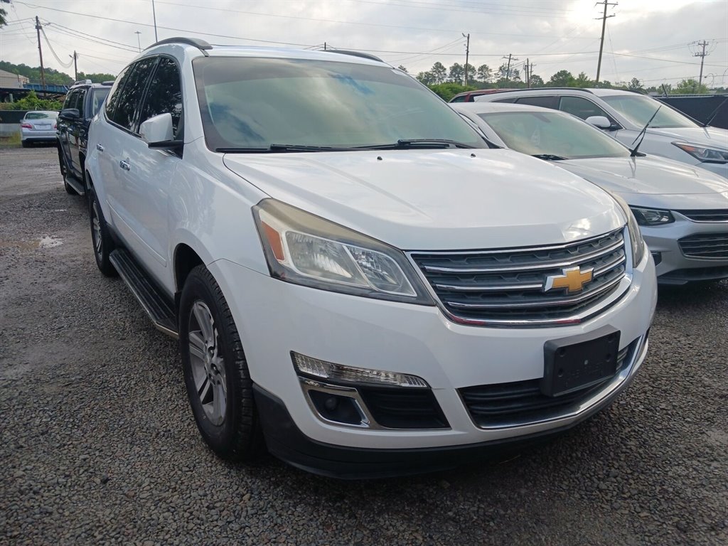 2017 Chevrolet Traverse LT photo