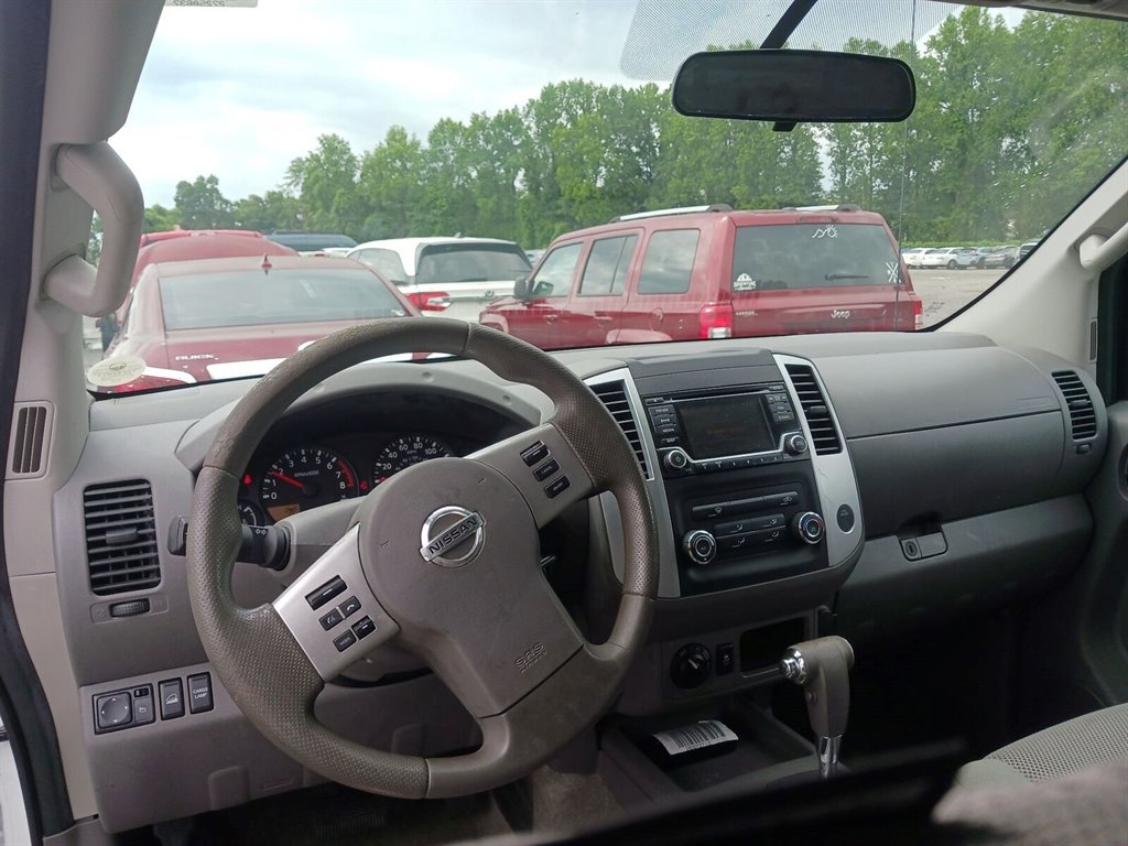 2016 Nissan Frontier PRO-4x photo