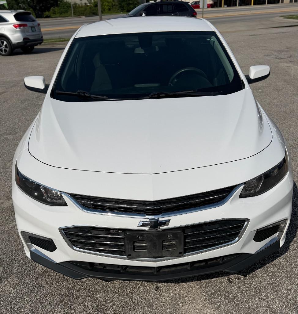 2018 Chevrolet Malibu - $17,555