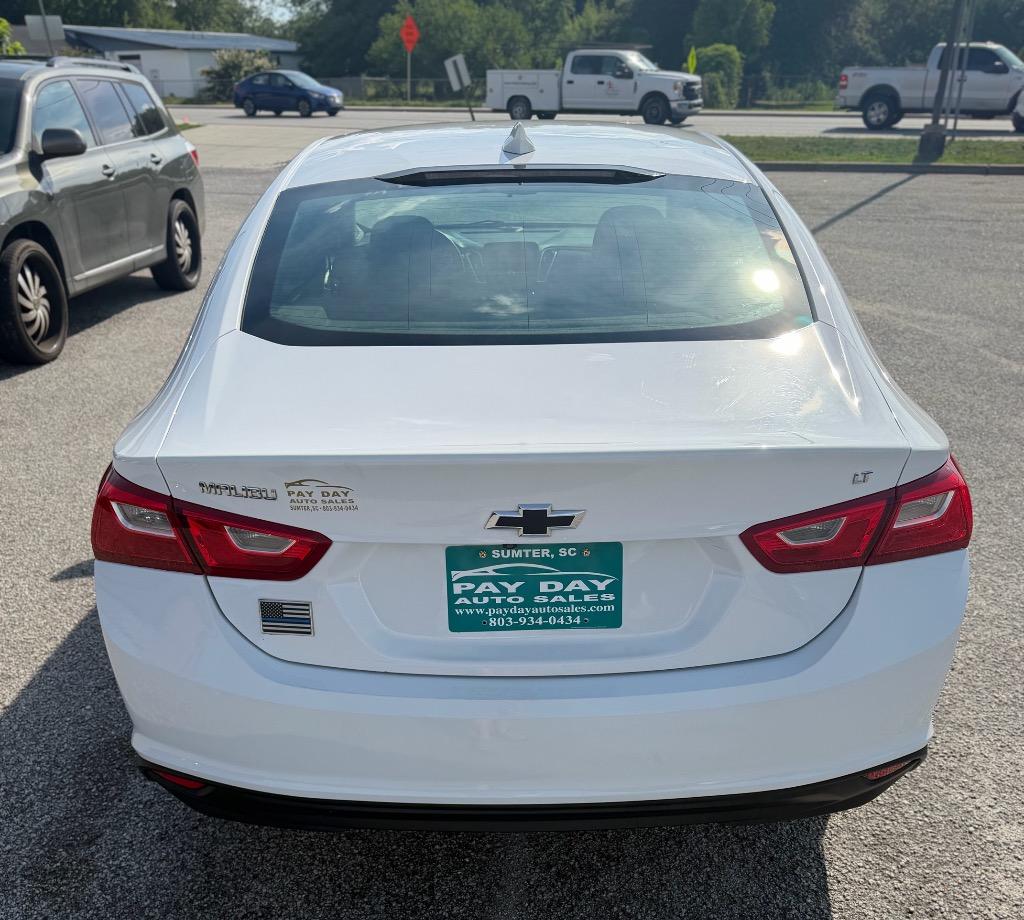 2018 Chevrolet Malibu - $17,555