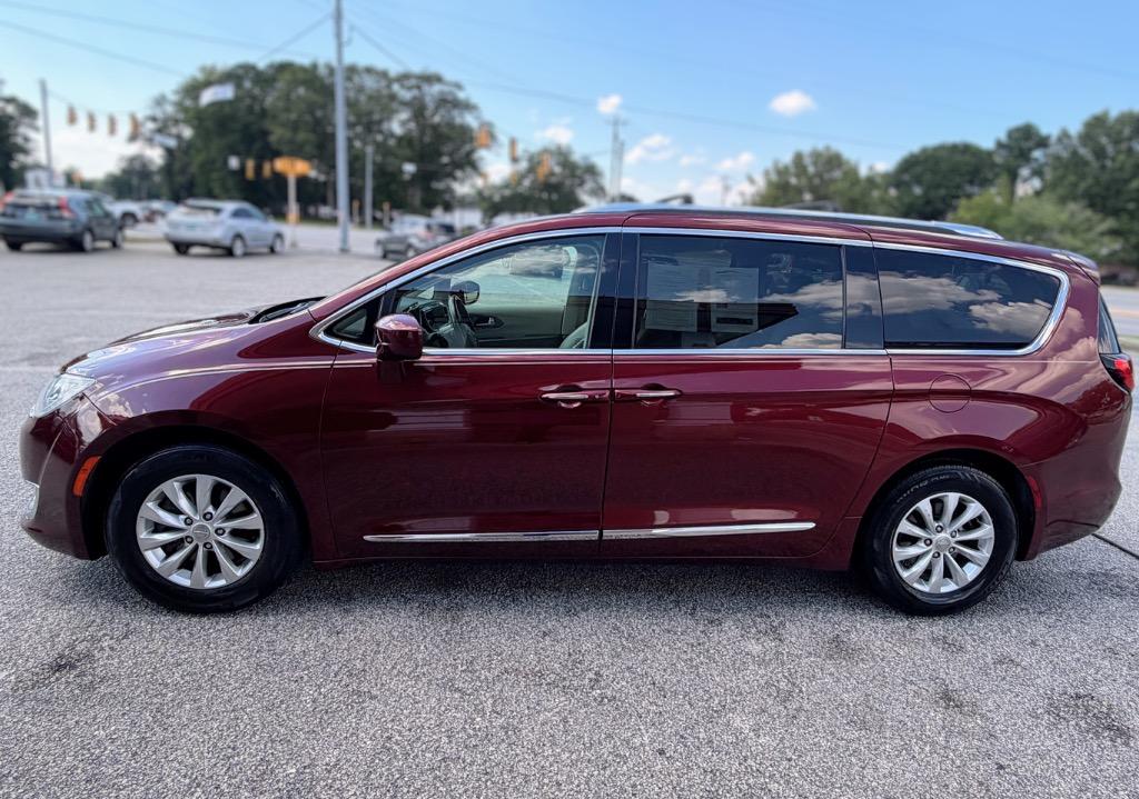 2018 Chrysler Pacifica - $18,375