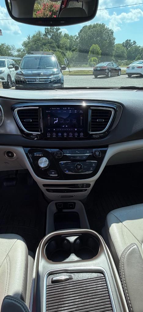 2018 Chrysler Pacifica - $18,375