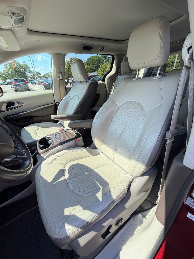 2018 Chrysler Pacifica - $18,375