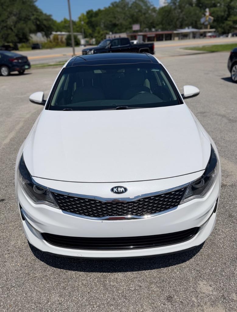 2016 Kia Optima - $20,825